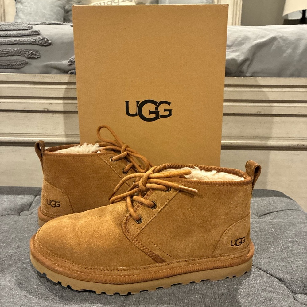 UGG Women Chestnut Suede Boots
